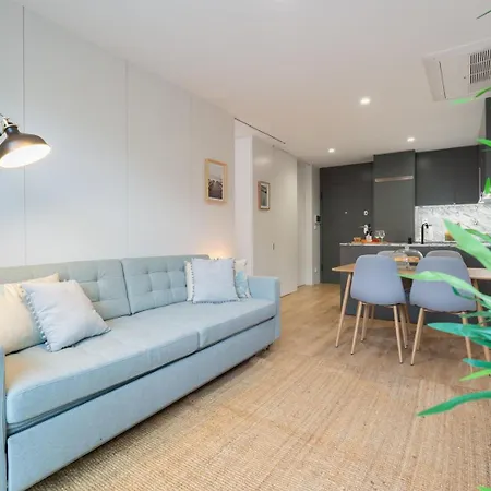 Stylish & Bright Flat With Balcony By Hostwise شقة ماتوسينهوس