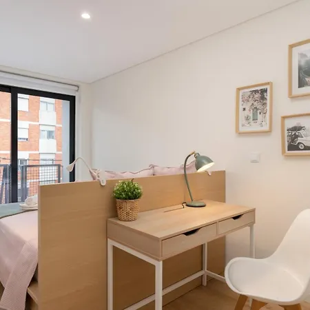 Stylish & Bright Flat With Balcony By Hostwise ماتوسينهوس