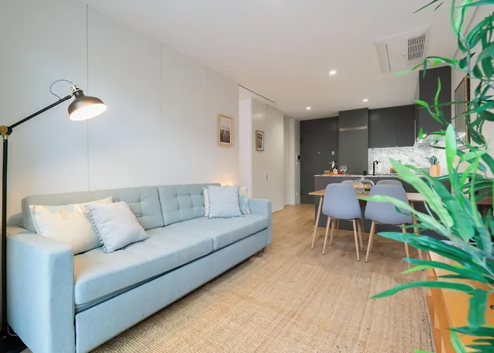Stylish & Bright Flat With Balcony By Hostwise Apartment Matosinhos (Porto)